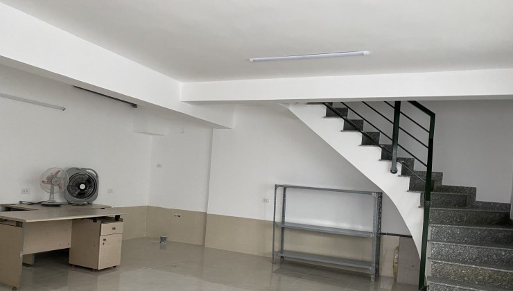 CHO THUÊ CẢ TÒA BIỆT THỰ TÂY NAM BÁN ĐẢO LINH ĐÀM, 4 TẦNG, 180M2, 7 PHÒNG, 7 WC, GIÁ 35TR
